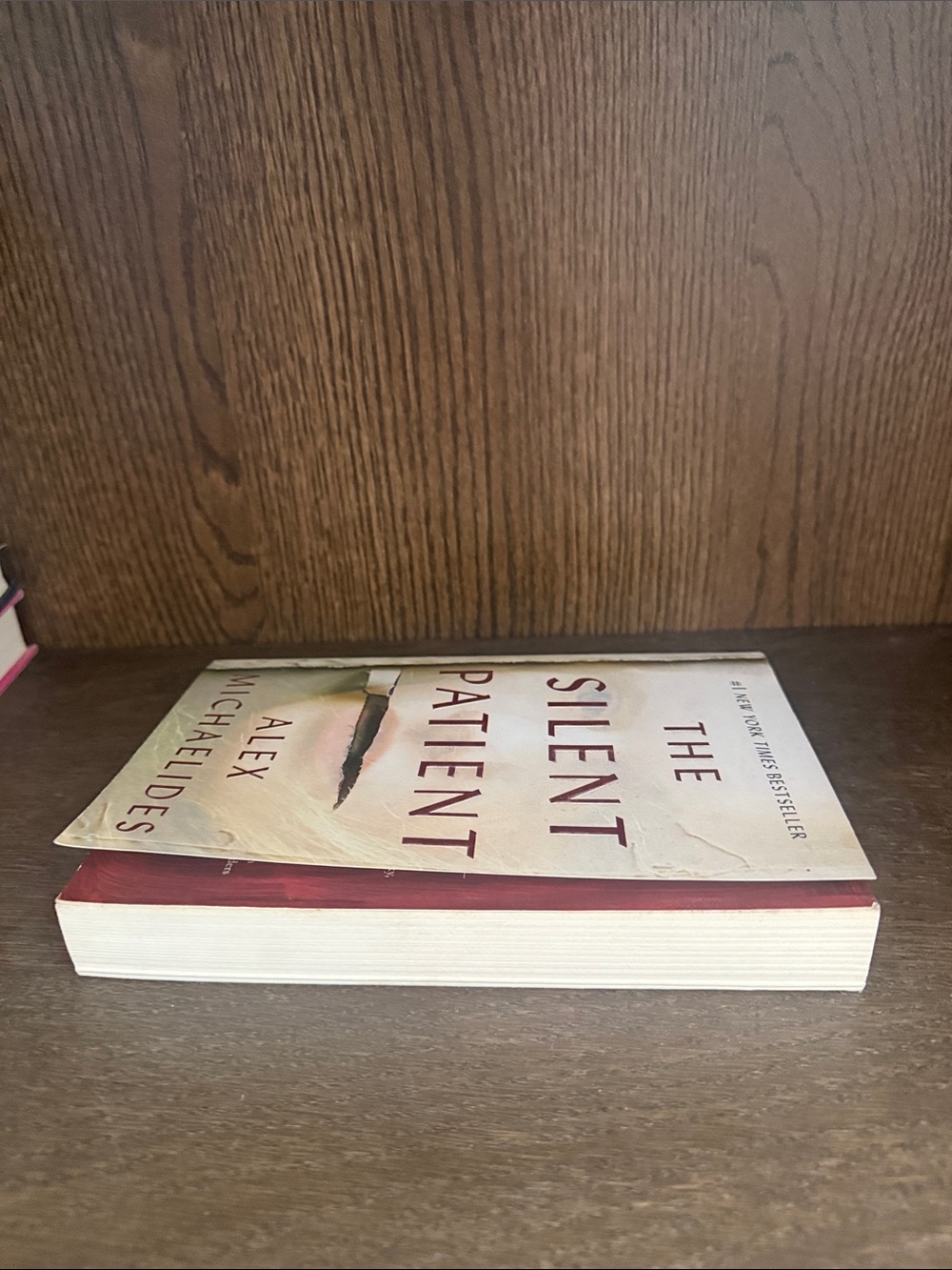The Silent Patient by Alex Michaelides - paperback - Picture 4 of 5